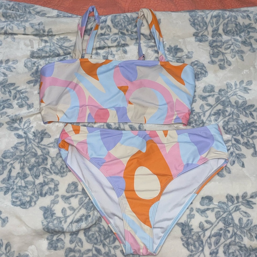 Colorful swim set!